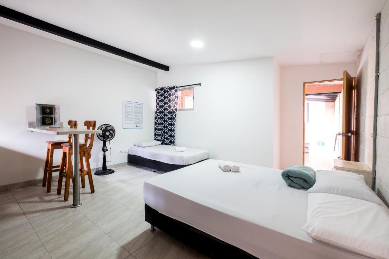 Medellin Backpacker Hostel ภายนอก รูปภาพ