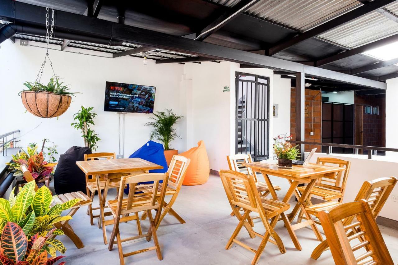 Medellin Backpacker Hostel ภายนอก รูปภาพ