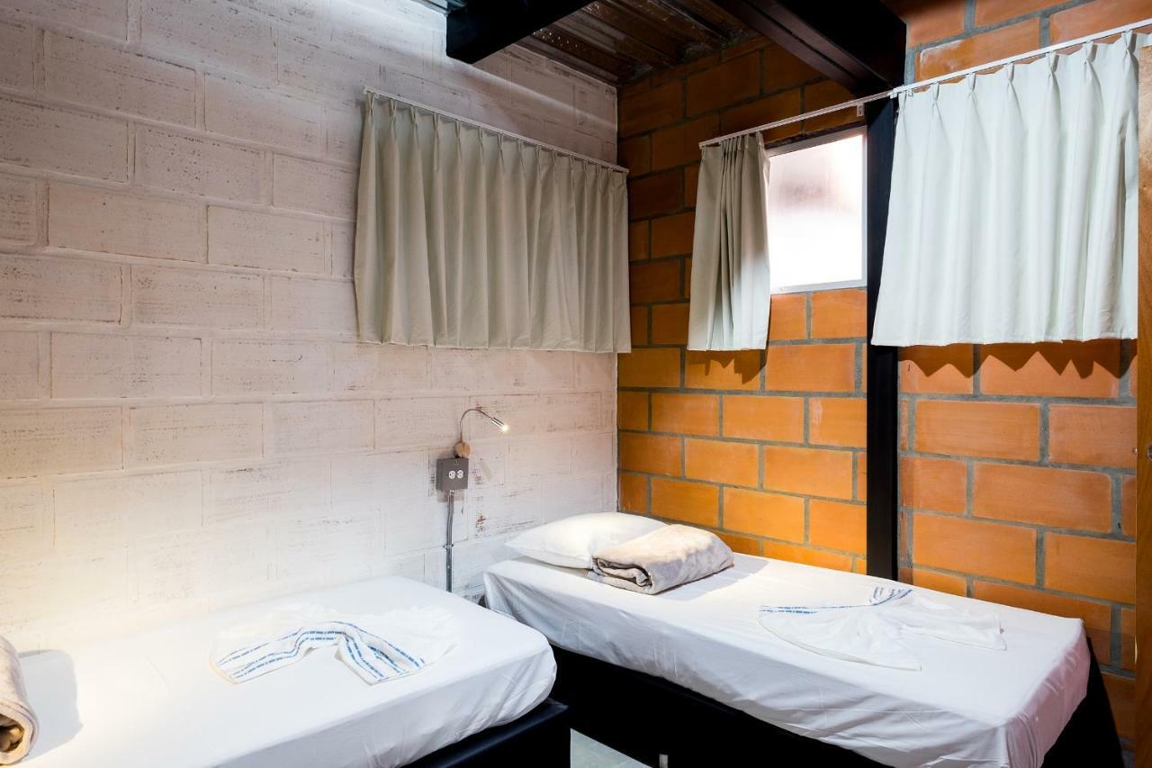 Medellin Backpacker Hostel ภายนอก รูปภาพ
