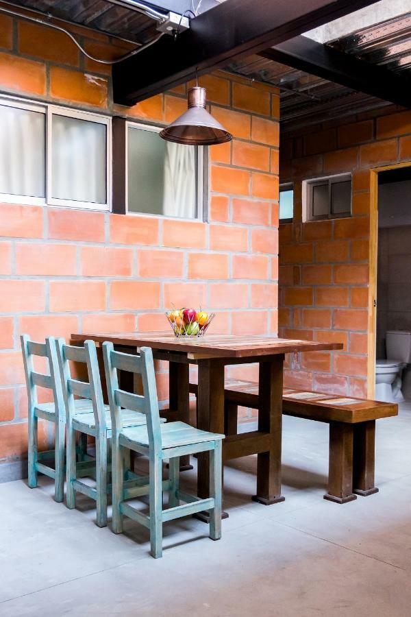 Medellin Backpacker Hostel ภายนอก รูปภาพ