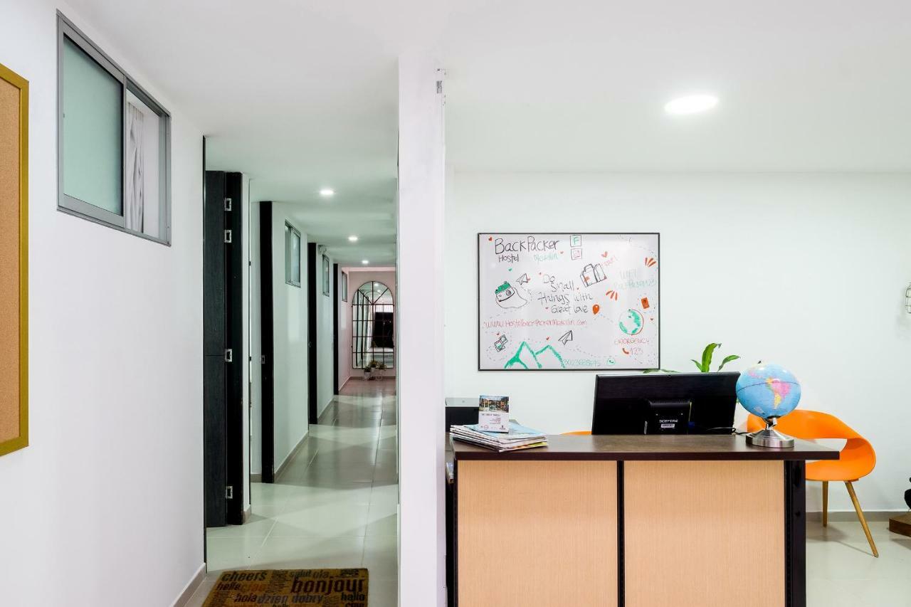 Medellin Backpacker Hostel ภายนอก รูปภาพ