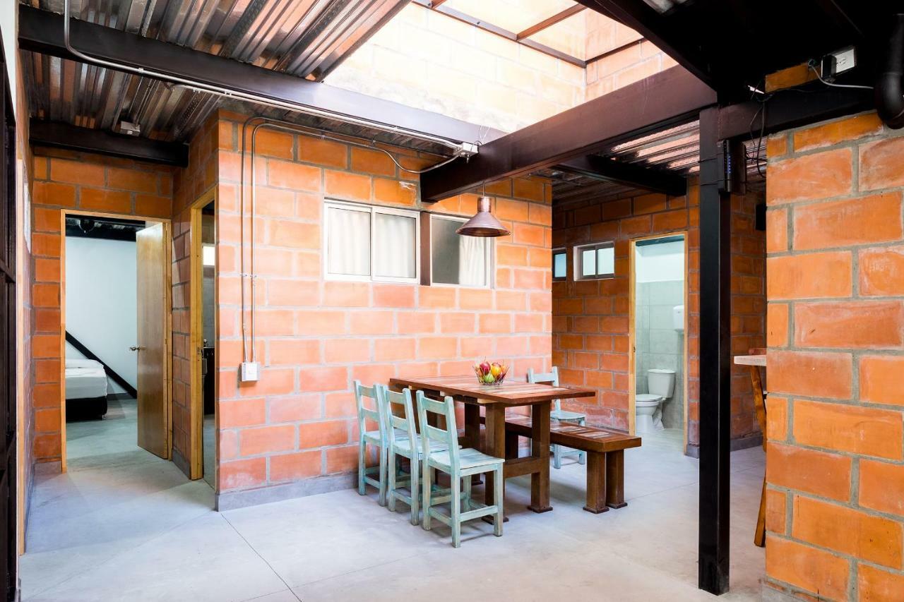 Medellin Backpacker Hostel ภายนอก รูปภาพ