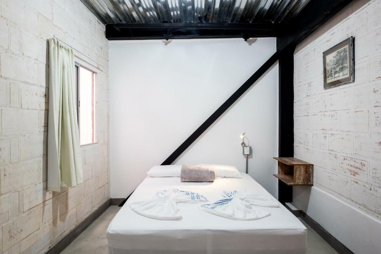 Medellin Backpacker Hostel ภายนอก รูปภาพ